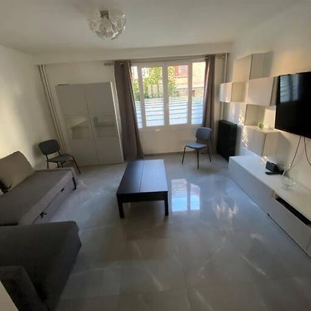 Superbe Appartement Vanves T3 Avec Parking Exterior foto